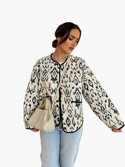 Pikowana kurtka damska w stylu boho chic, casualowa