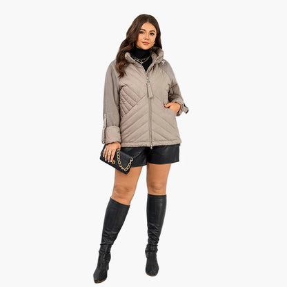 Casualowa pikowana kurtka damska plus size z kapturem - modny styl miejski