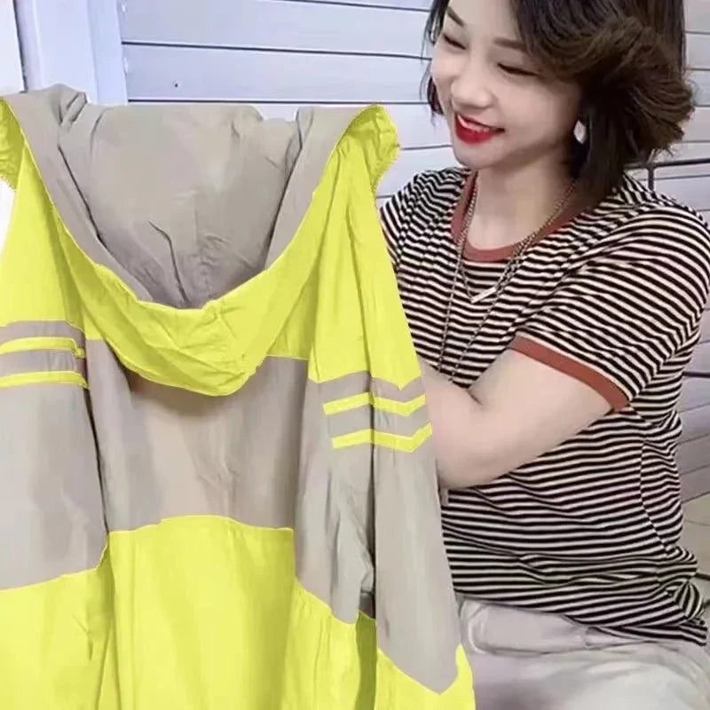 Giacca bicolore casual da donna con cappuccio, stile sportivo, verde e beige