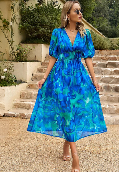 Elegancka sukienka midi w kwiaty dla kobiet – Styl boho chic na okazje i casualowe wyjścia