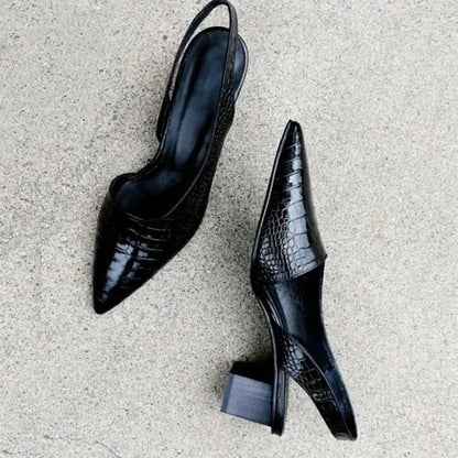 Slingback-pumps med medelhöga spetsiga klackar för dam – urban elegans och daglig komfort