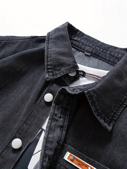 Avslappnad herrskjorta i urban stil, mångsidig