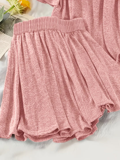 Ensemble décontracté à capuche pour femme - T-shirt ample et short pour détente et loisirs