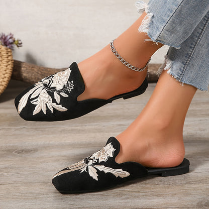 Eleganckie damskie mule z kwiatową haftowaną dekoracją w stylu casual chic