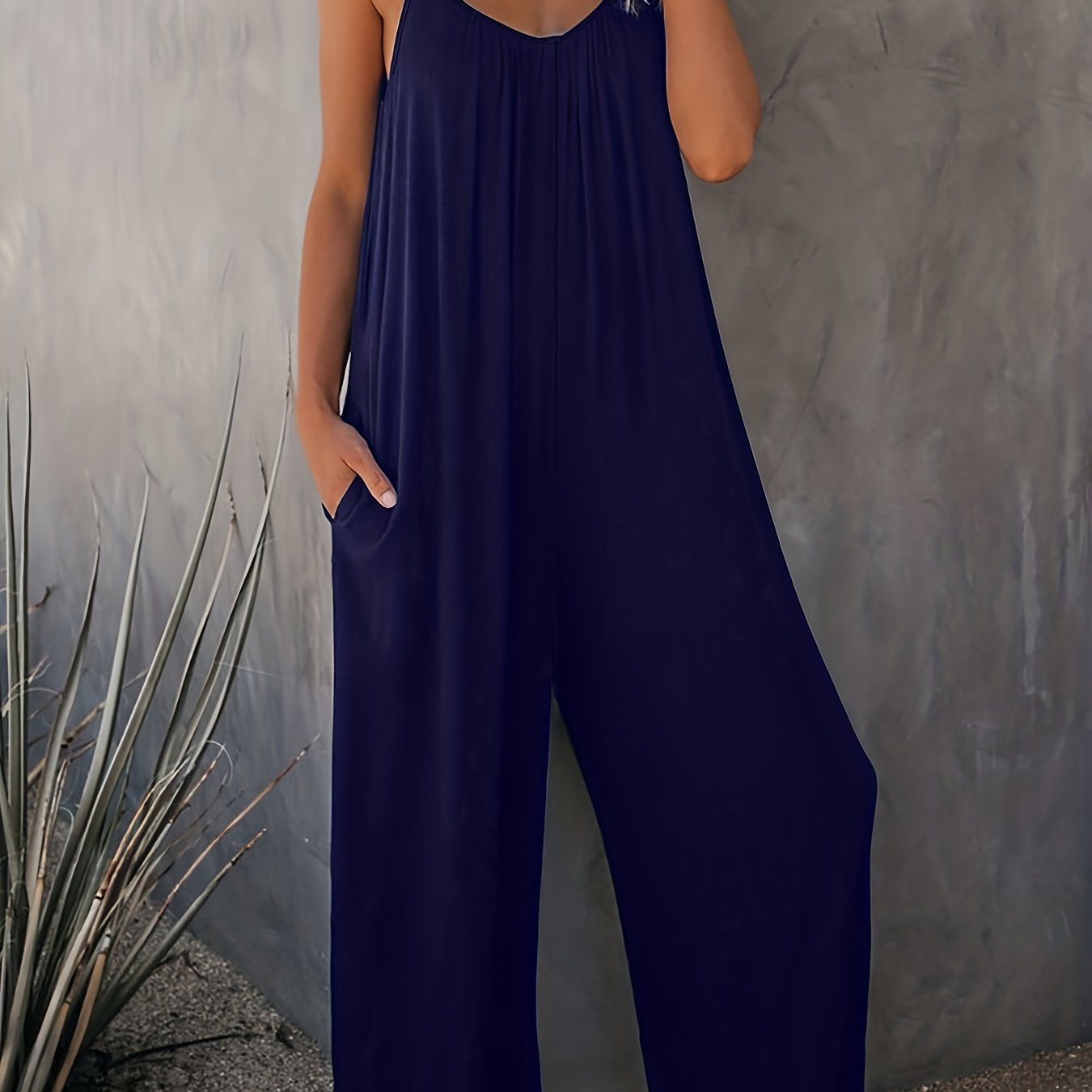 Mono holgado casual para mujer estilo verano con tirantes finos y bolsillos – Look chic y cómodo para vacaciones o ciudad