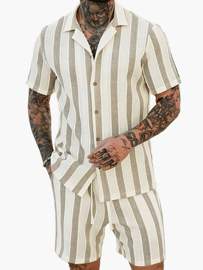 Ensemble décontracté pour homme – Chemise à manches courtes et short à rayures – Style estival tendance
