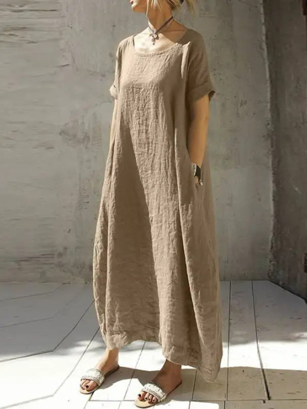 Luźna sukienka damska w stylu boho chic z krótkim rękawem