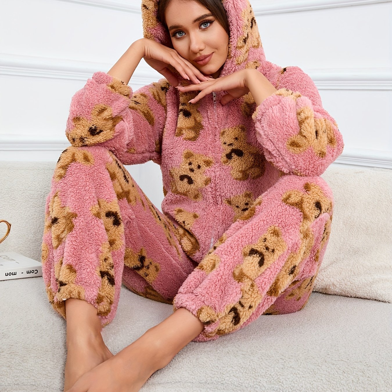 Combinaison Pyjama Polaire Femme à Capuche Ourson ou Pois Colorés Fermeture Éclair