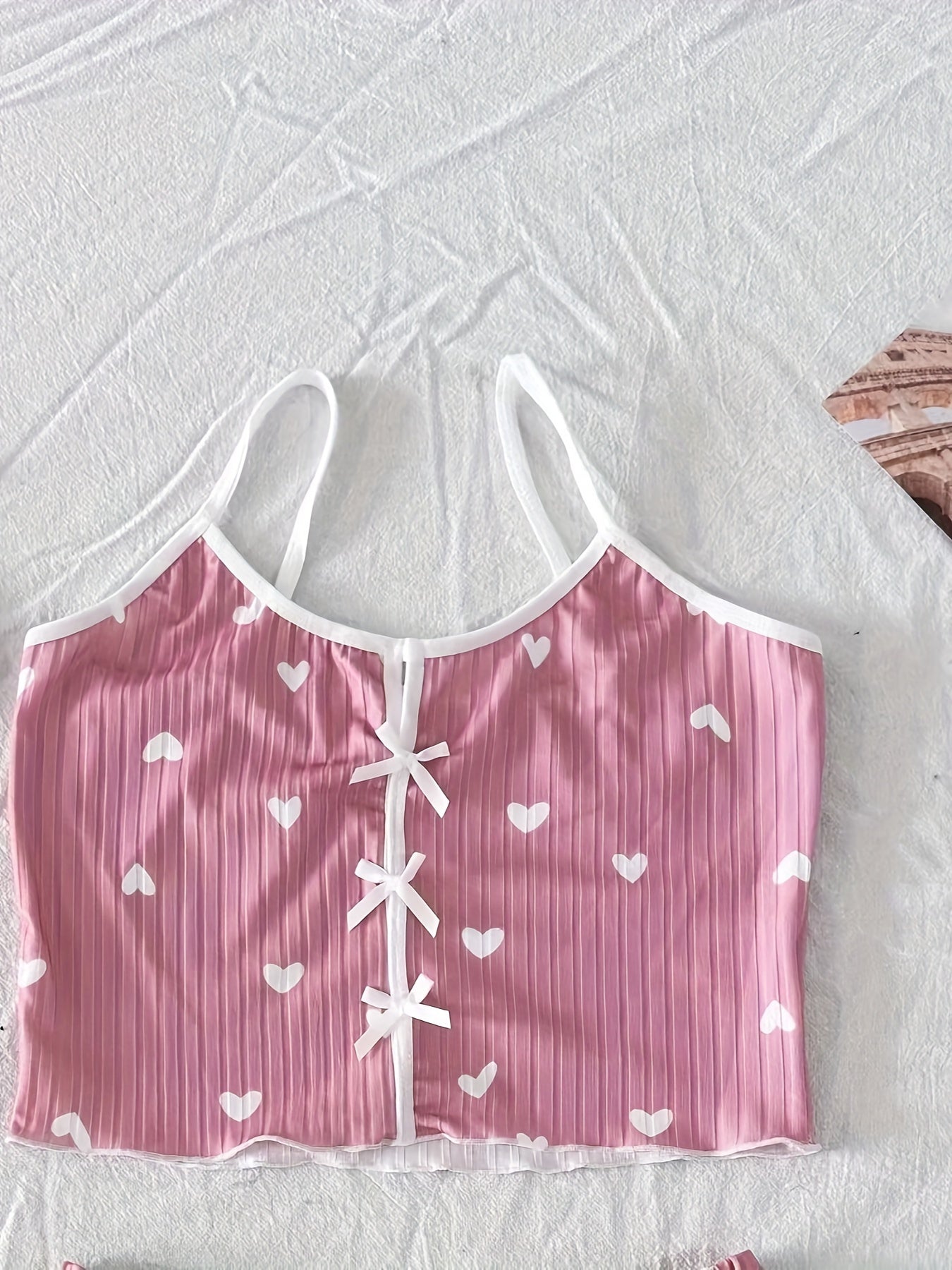 Pyjama d'été femme deux pièces style mignon à cœurs, ensemble débardeur et short, confortable pour la nuit