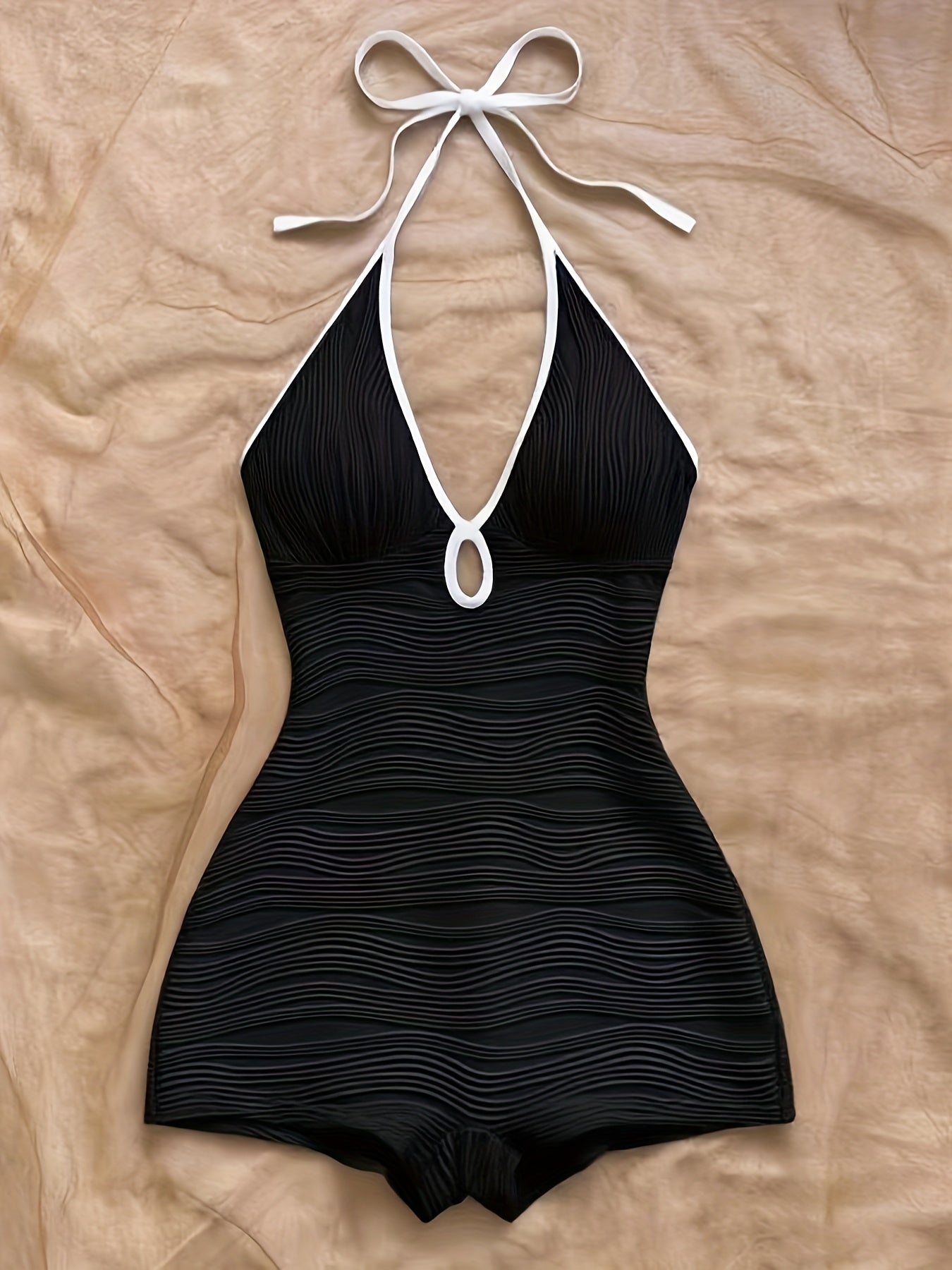 Maillot de Bain Femme Une-Pièce Style Vintage à Décolleté Plongeant et Finition Contrastée