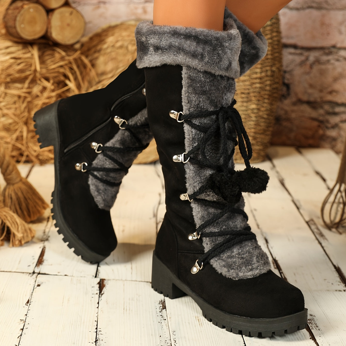 Bottes Femme Noires Mi-Mollet Effet Daim avec Doublure Fourrure Grise et Lacets Décoratifs