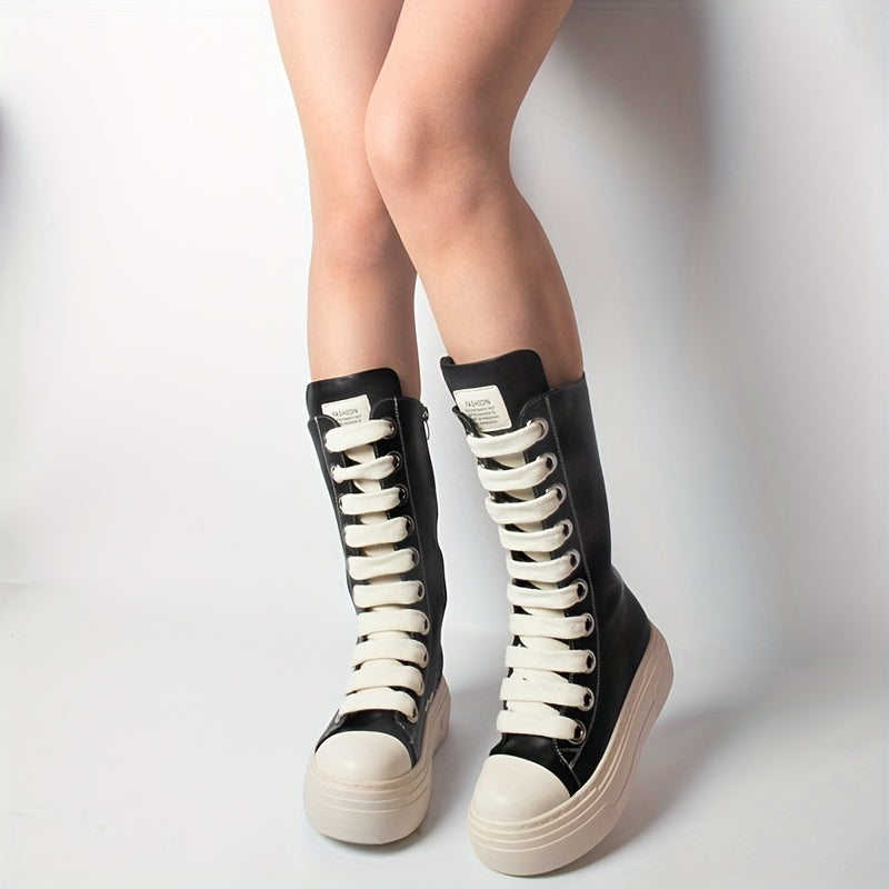 Bottes montantes noires à lacets blancs, style basket, semelle plateforme