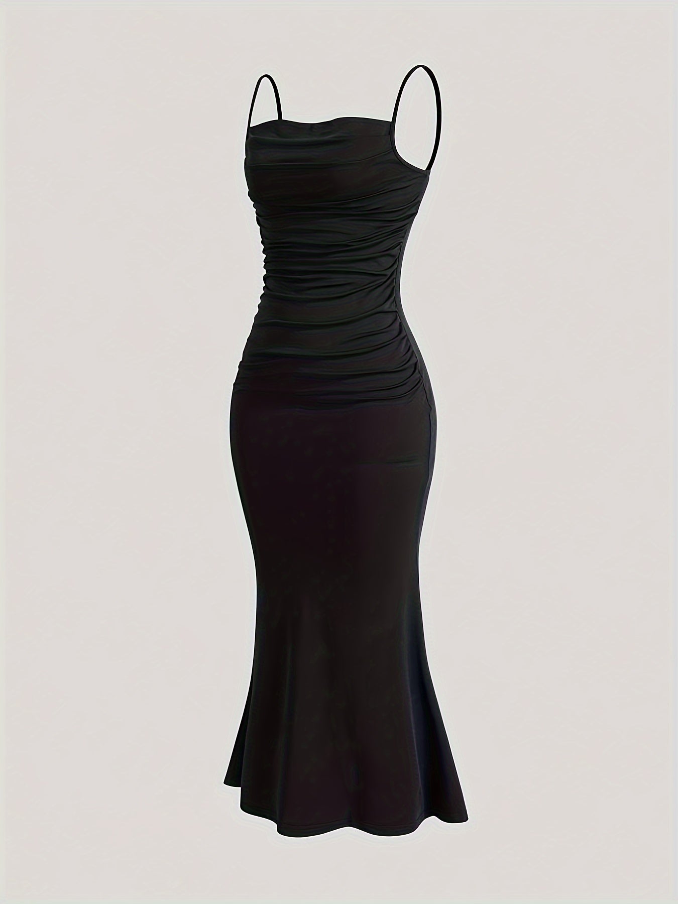 Robe longue de soirée femme à bretelles fines et drapé, silhouette sirène élégante pour événements formels