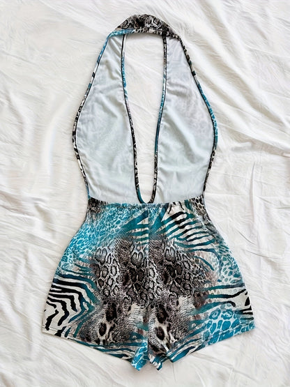 Combinaison short une pièce femme style animalier, décolleté plongeant, tendance été, idéale plage et vacances