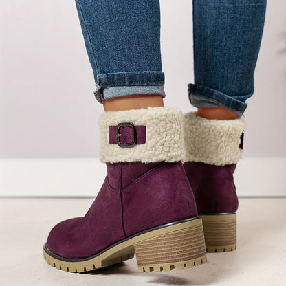 Bottines femme doublées imitation fourrure avec boucle décorative et semelle crantée à talon bloc