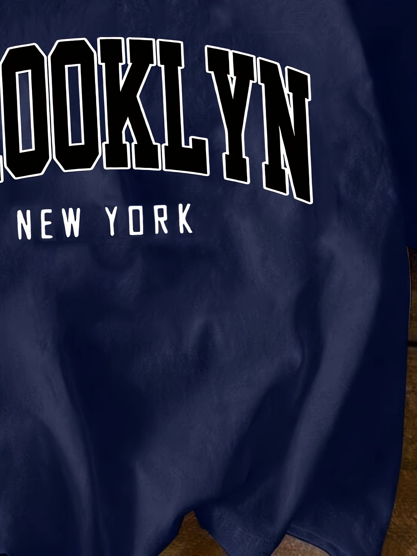 Afslappet T-shirt til kvinder i urban stil Brooklyn New York