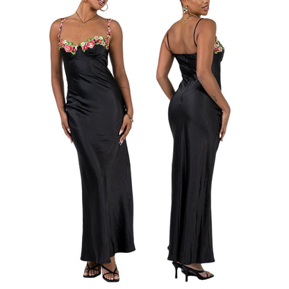 Robe Longue Femme Style Satinée Élégante à Bretelles avec Détails Brodés – Soirée et Cocktail