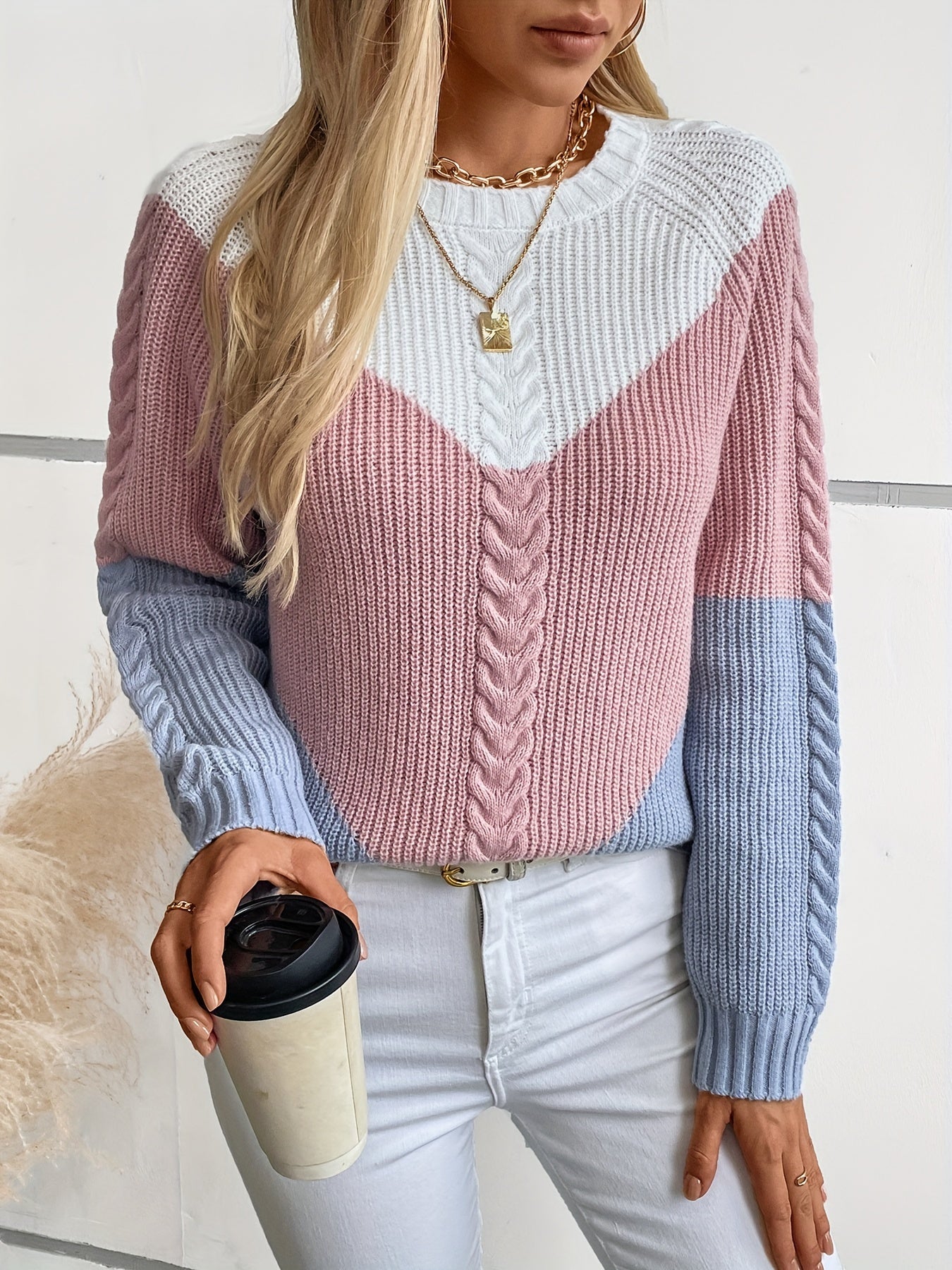 Pull en maille tressée multicolore col rond Femme