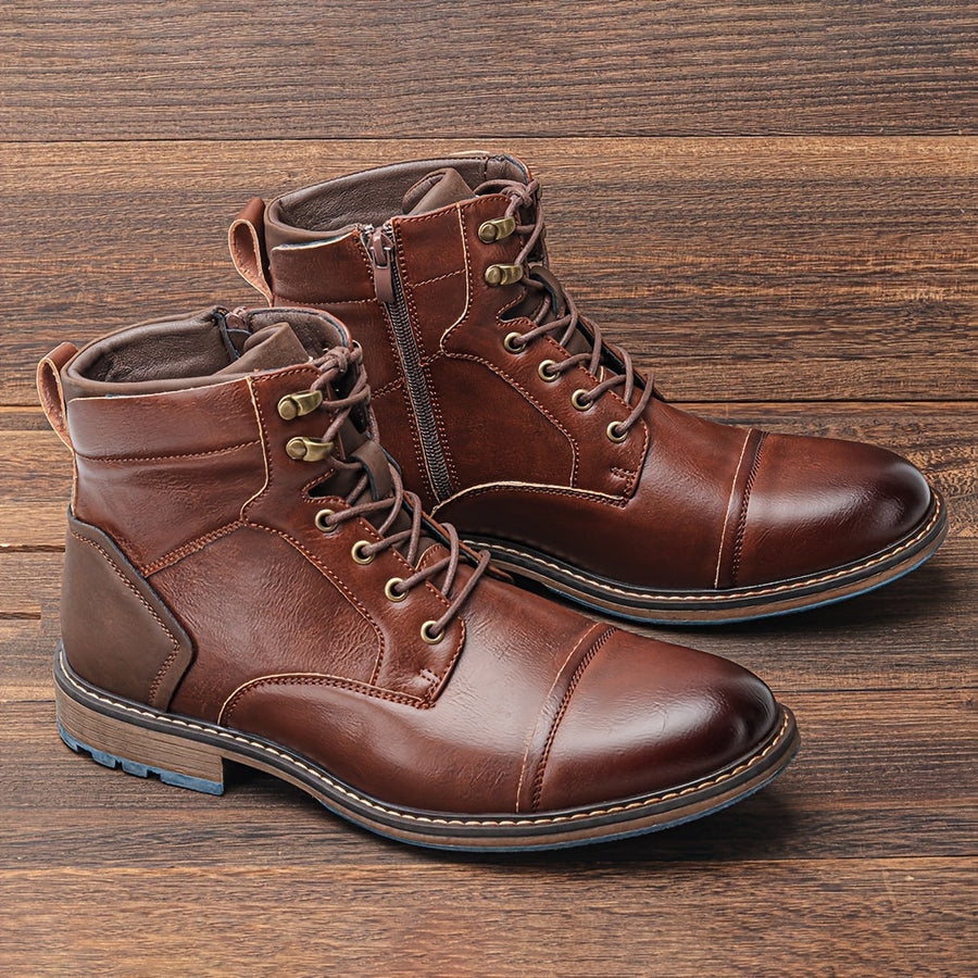 Bottes montantes pour homme marron avec lacets et semelle bleue contrastante