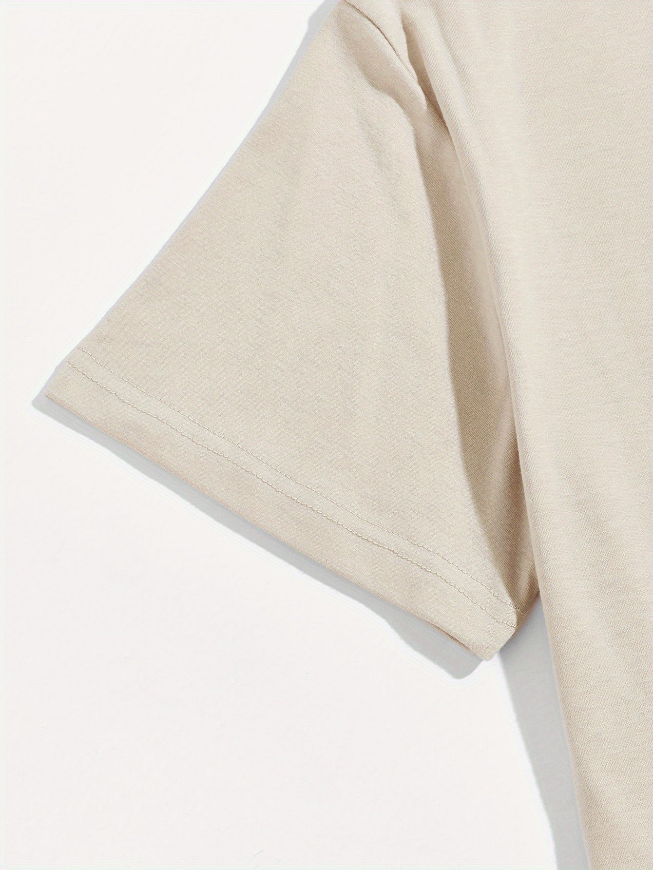 Herren-T-Shirt im Streetwear-Stil mit motivierendem Grafikmuster für den Alltag