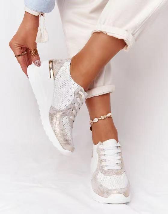Baskets compensées mode femme à lacets pour look urbain et confort quotidien