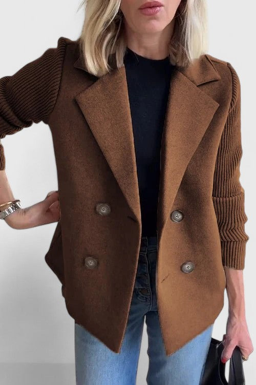 Women's straight-cut two-tone jacket with notched collar and knitted sleeves
