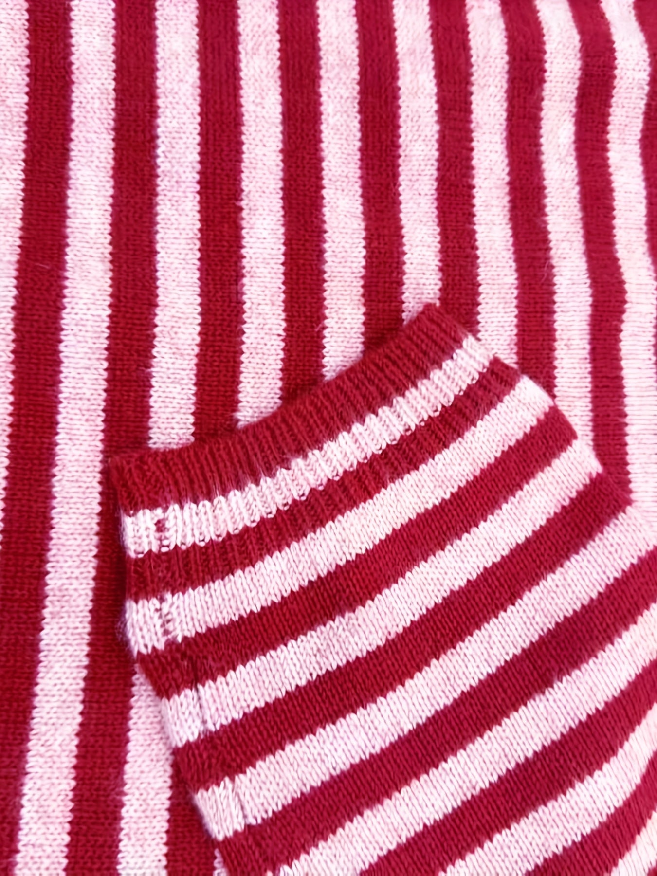Sweter w paski w eleganckim stylu dla kobiet – jesień/ zima – z okrągłym dekoltem