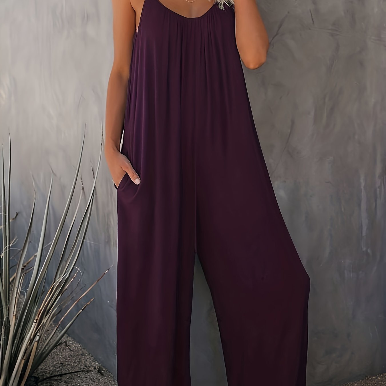 Mono holgado casual para mujer estilo verano con tirantes finos y bolsillos – Look chic y cómodo para vacaciones o ciudad