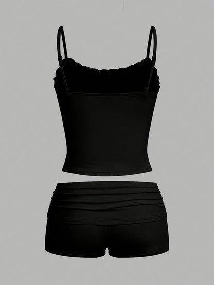 Conjunto corto femenino elegante con tirantes para descanso y noche – Estilo tendencia primavera-verano