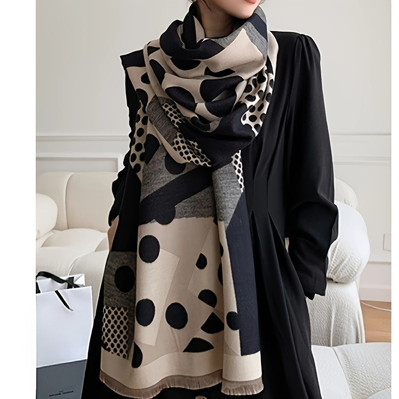 Écharpe Femme à Motifs Géométriques Noirs et Crème avec Franges