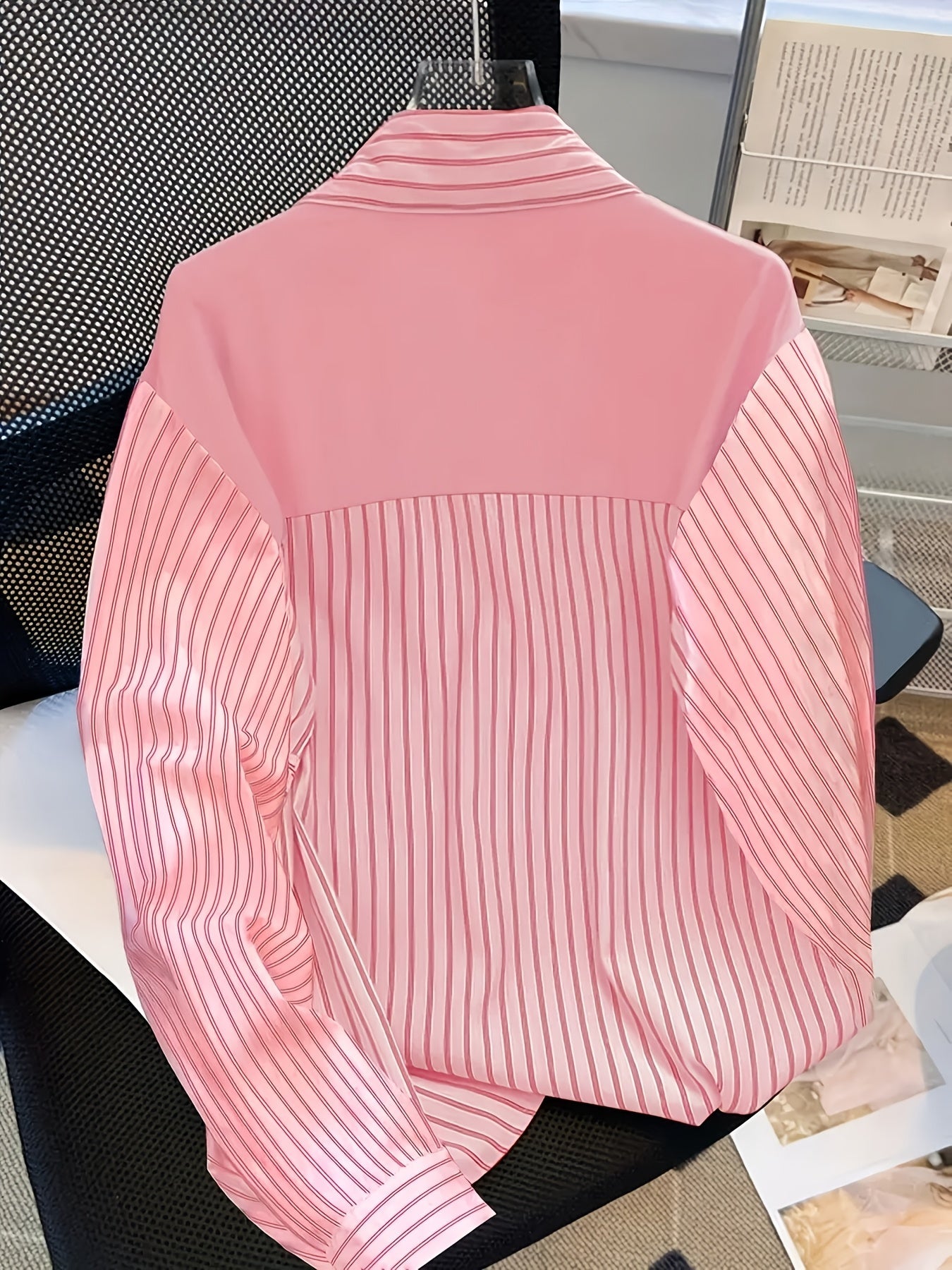 Chemise rayée femme à manches longues avec fausse écharpe nouée devant