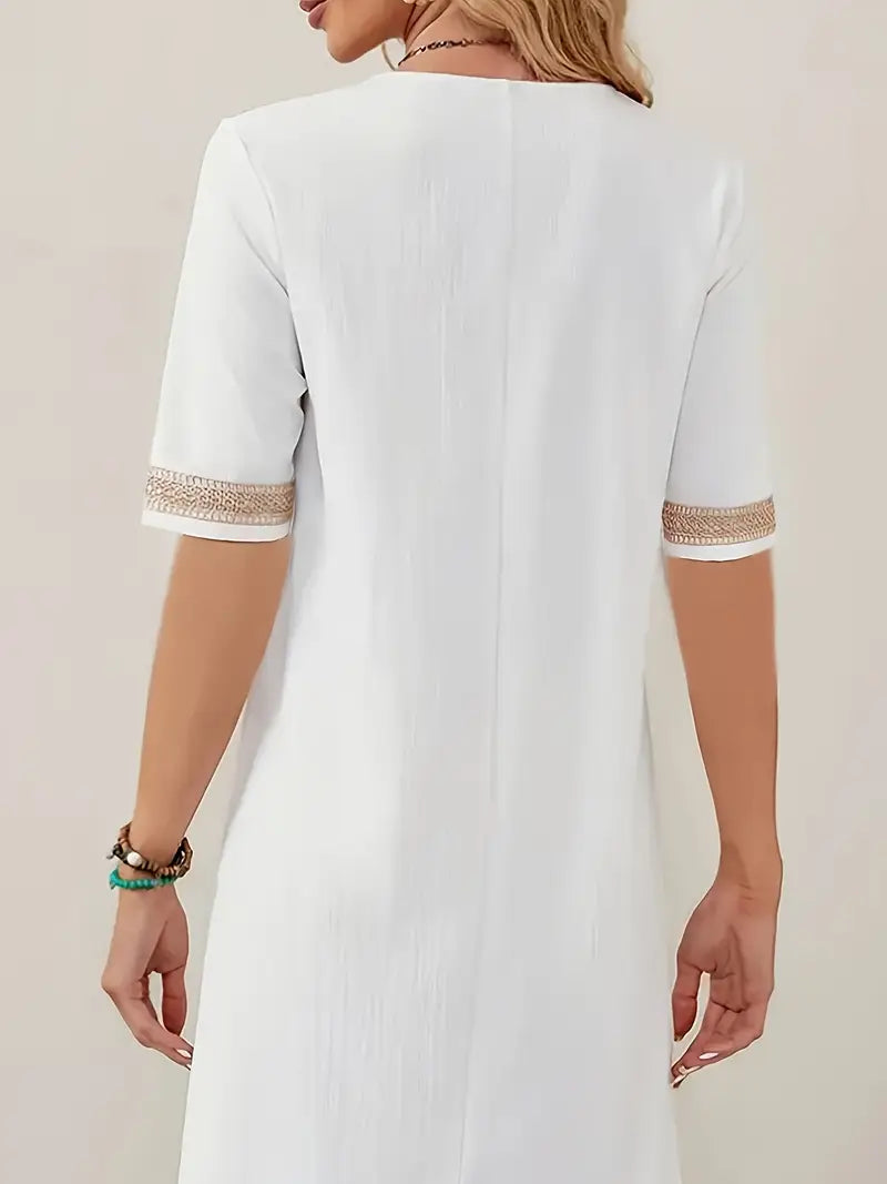 Zomerse jurk voor dames in chique bohemienstijl met V-hals en driekwartmouwen voor een ontspannen en elegante uitstraling