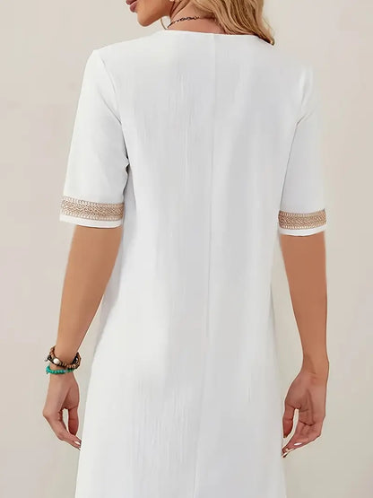 Zomerse jurk voor dames in chique bohemienstijl met V-hals en driekwartmouwen voor een ontspannen en elegante uitstraling