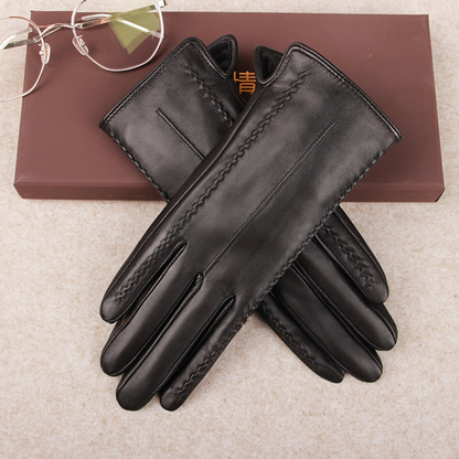 Gants noirs souples avec coutures décoratives pour femme