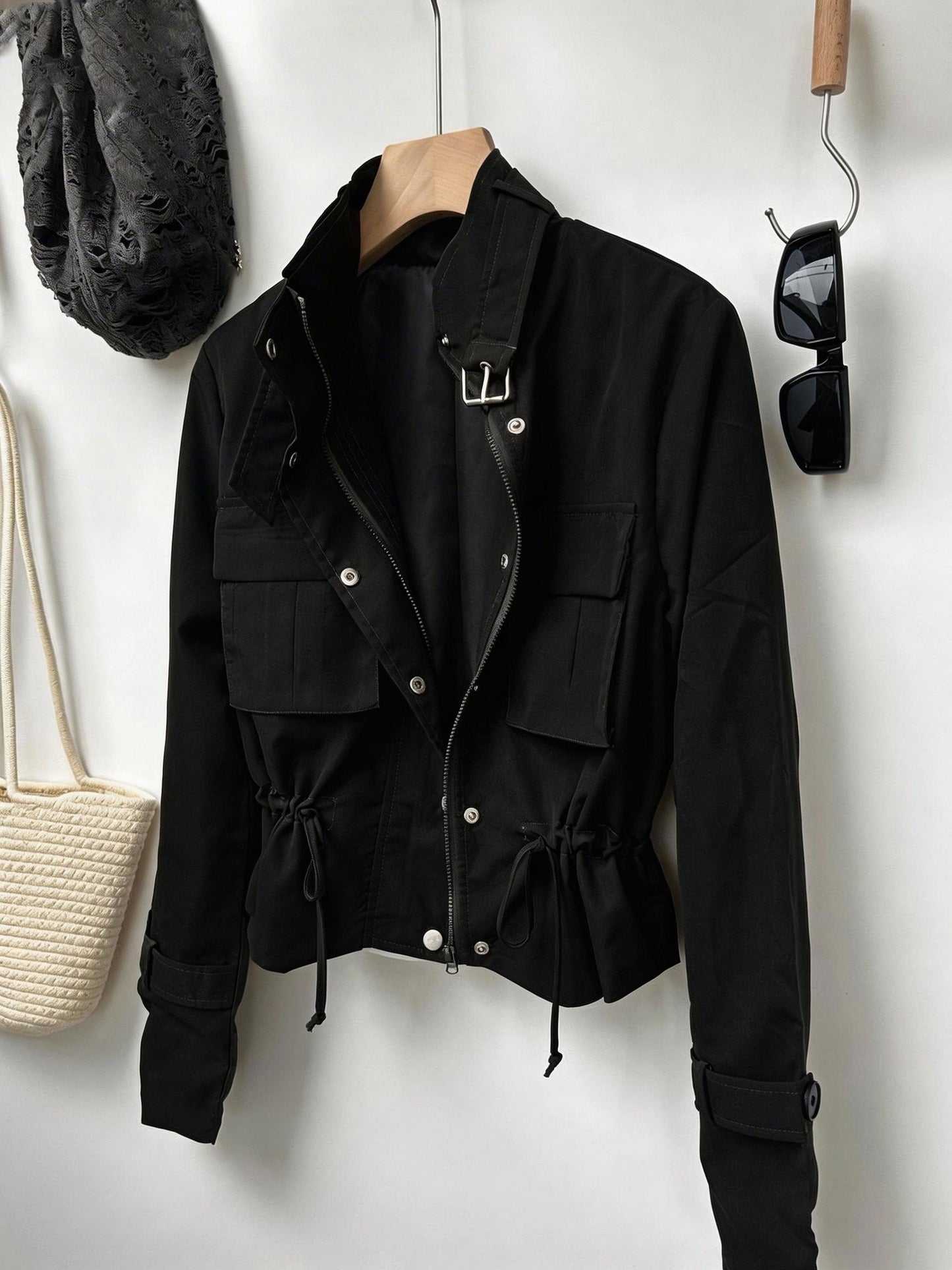 Veste Courte Cargo pour Femme à Boutons et Ceinture Boucle Couleur Unie