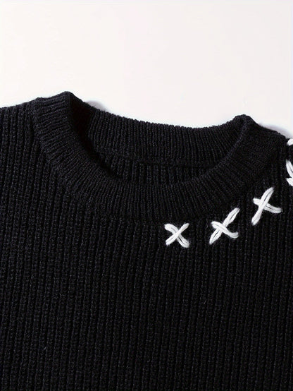 Pull en maille unisexe noir à col rond avec détails de lacets et ourlet effiloché