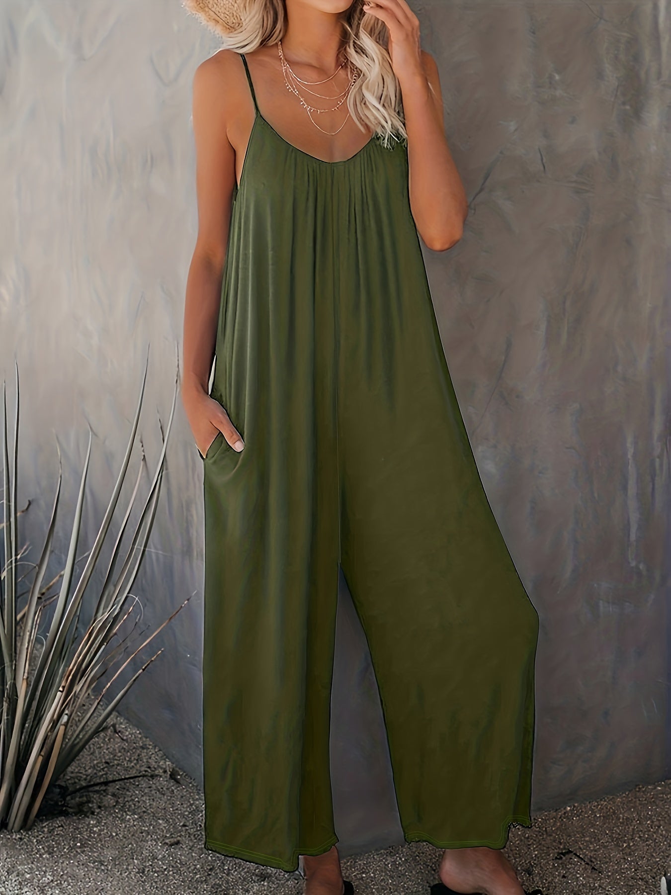 Mono holgado casual para mujer estilo verano con tirantes finos y bolsillos – Look chic y cómodo para vacaciones o ciudad