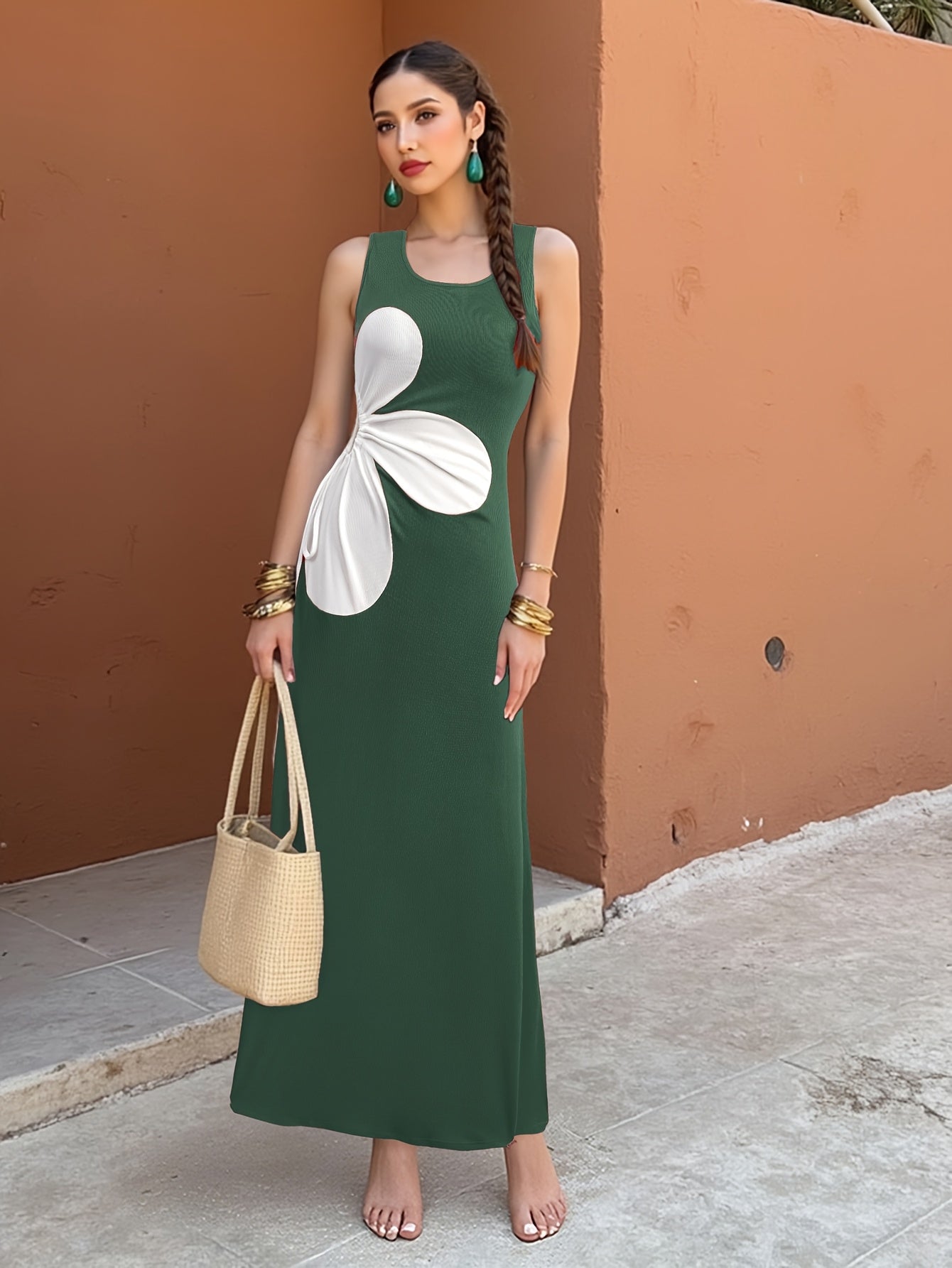 Robe moulante à fleurs découpée pour femme, style estival élégant