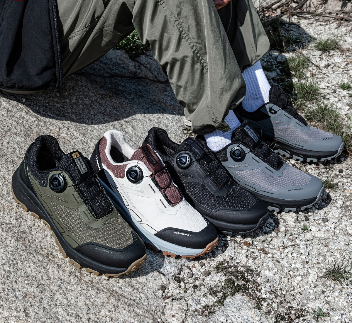 Chaussures de Randonnée Mixtes Noires avec Système de Laçage Rapide et Semelle Crantée