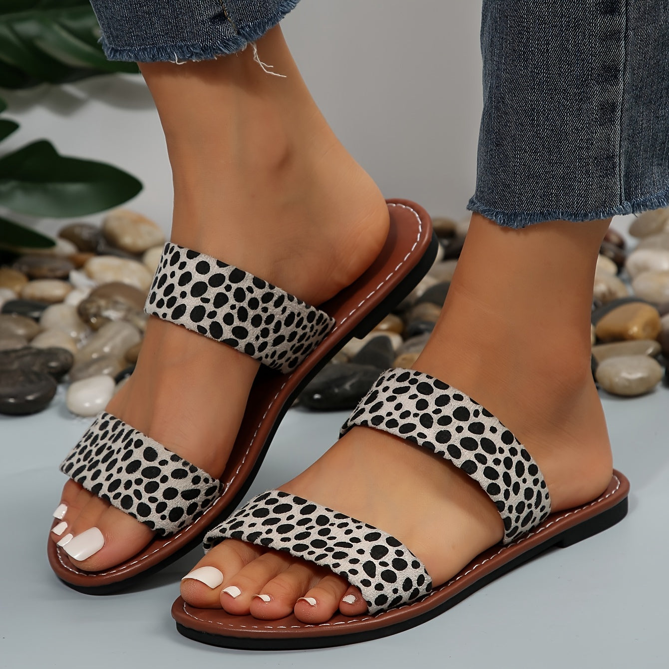 Sandales ouvertes à enfiler femme style décontracté motif léopard urbain