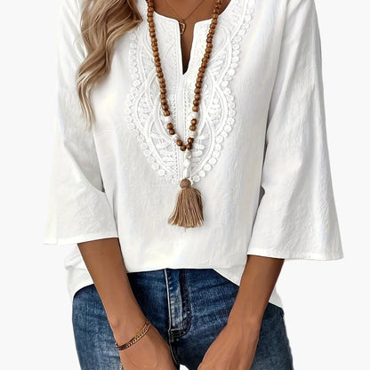 Blus för kvinnor i bohemisk chic stil med långa ärmar och broderi för en avslappnad och elegant look
