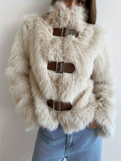 Veste Femme en Fausse Fourrure Beige avec Boucles Décoratives