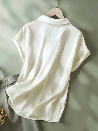 Elegant short-sleeve blouse with collar and scarf for women – Casual chic style
