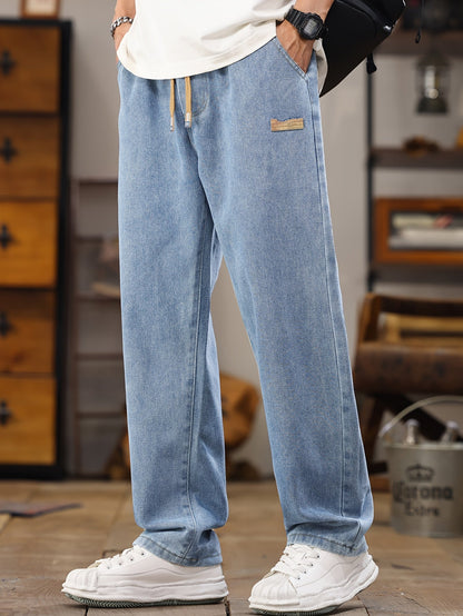 Lässige Herren-Jogger-Jeans mit geradem Schnitt, ideal für den Alltag  