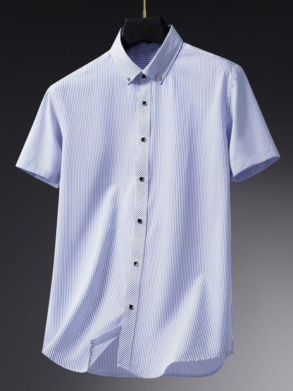 Chemise habillée à manches courtes pour homme style business à rayures fines