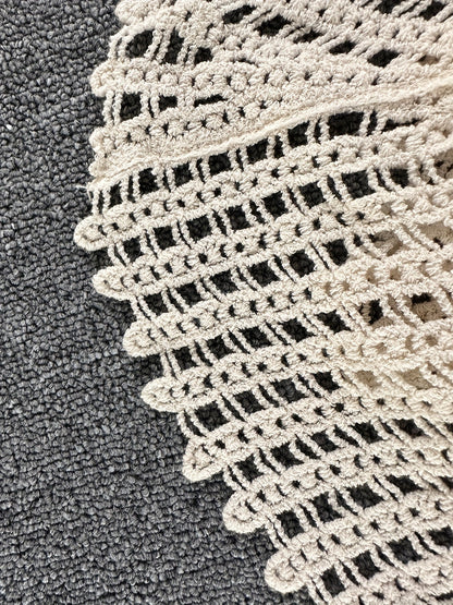 Top bohème femme à col V profond, style crochet ample, idéal été et plage