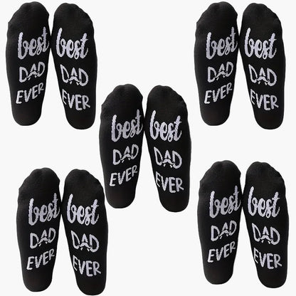 Calze fantasia uomo – Regalo originale « Best Dad Ever » per papà – Stile casual, umorismo e comfort quotidiano