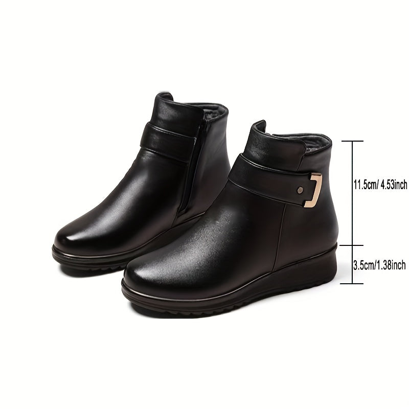 Bottes courtes femme noires doublées fausse fourrure avec boucle