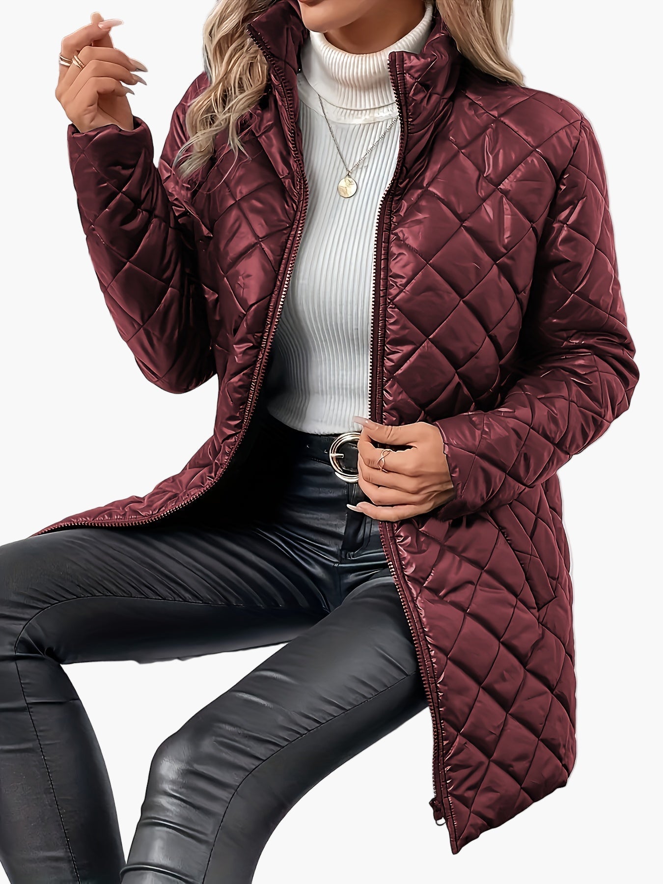 Lang quiltet kåpe for dame i urban chic stil til vinteren
