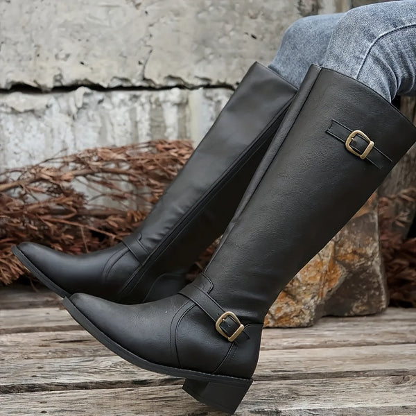 Hohe Reitstiefel für Damen mit dekorativer Schnalle und seitlichem Reißverschluss
